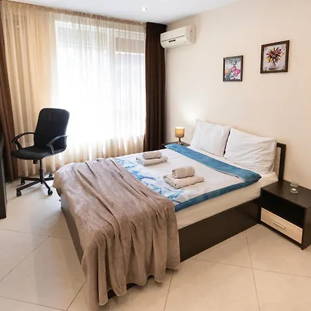 Becentral! By Rv Apartment Varna