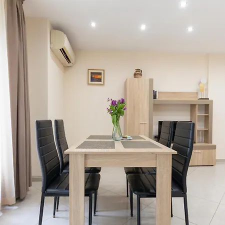 Apartment Becentral! By Rv
